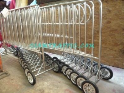17Barricade