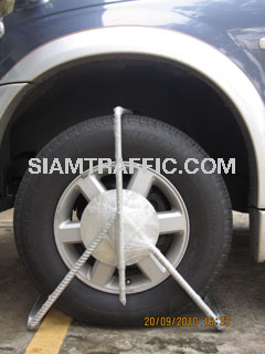 Galvanized Wheel Lock Type B Rust-free for medium car ex. Honda Civic, Toyota Altis, Toyota Camry, Nissan Teana, Isuzu D-max