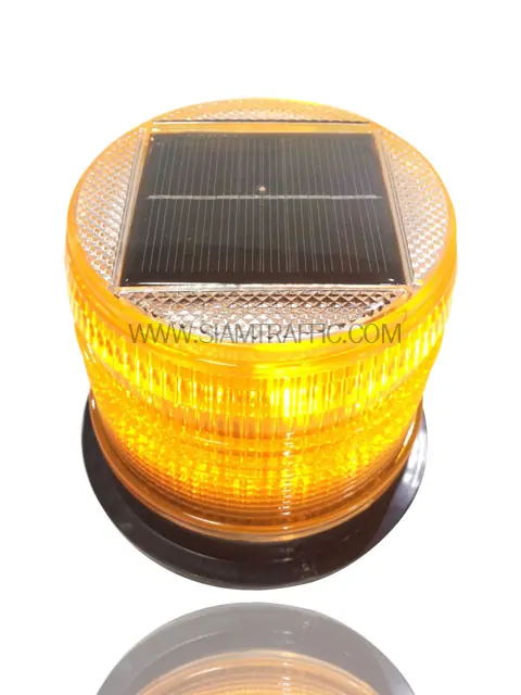 Solar cell flashing light yellow