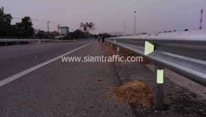 การ์ดเรลที่ทางหลวงพิเศษหมายเลข 9 ตอน ลำลูกกา-ประเวศ