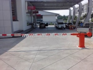 Manual barrier at Nissan service center