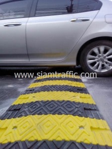 Speed hump Chachengchao Town Municipality