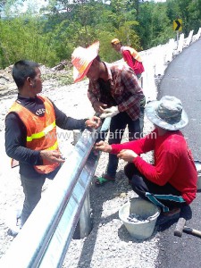 การ์ดเรล ศูนย์สร้างทางหล่มสัก กรมทางหลวง ปริมาณ 7,500 เมตร