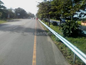 Road crash barrier Huachinsi to Paktho to Srapang Samutsongkram Highway