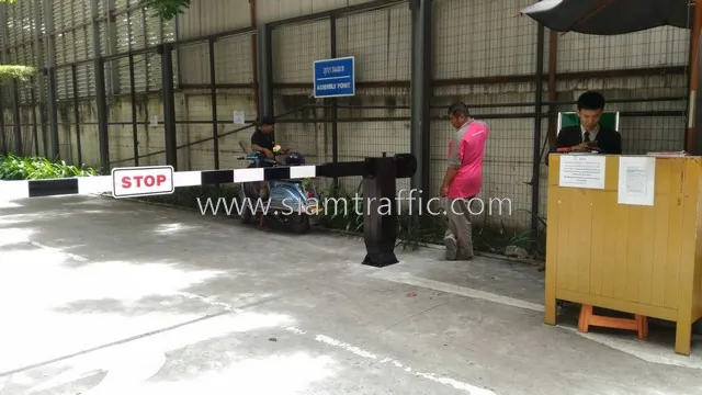Parking gate barrier Som Hansar Company Limited