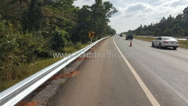 w-beam guardrails แขวงทางหลวงอุตรดิตถ์ ปริมาณงาน 640 เมตร