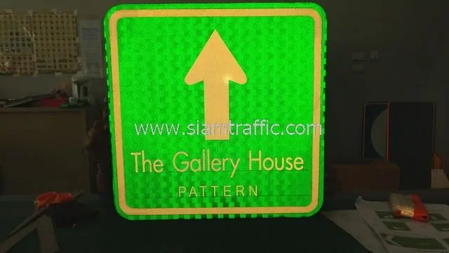 ป้ายบอกทาง The Gallery House PATTERN ติดตั้งที่ลาดพร้าว ซอย 1