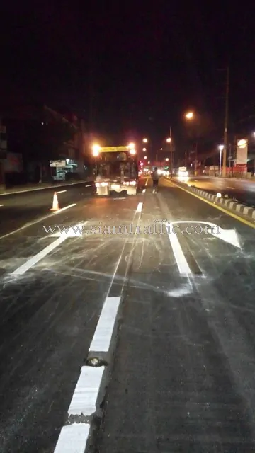 Thermoplastic line marking Lam Luk Ka to Klong 16 Nakornnayok Highway