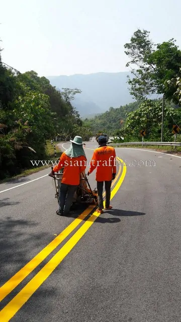Thermoplastic line marking paint Tha Wang Pha to Sa Koen Nan Highway