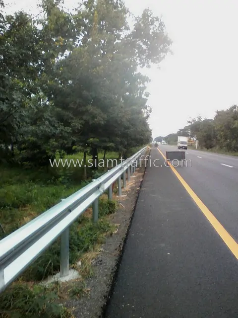 w beam guardrail ทางหลวงหมายเลข 4 ตอน ห้วยทรายใต้-วังยาว