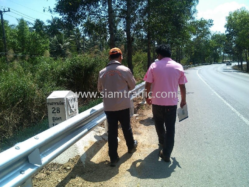 w beam guard rail แขวงการทางประจวบคีรีขันธ์(หัวหิน) กรมทางหลวง