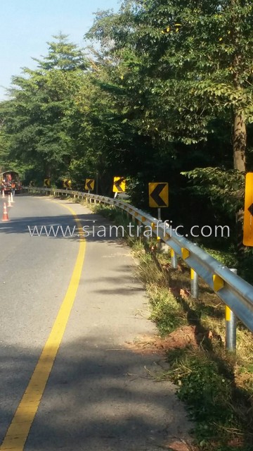 guard rail ทางหลวงหมายเลข 304 ตอน ฉะเชิงเทรา–พนมสารคาม ปริมาณ 728 เมตร