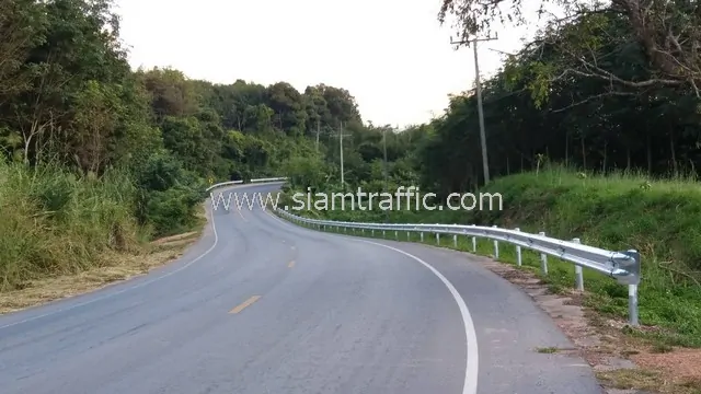 W-Beam Guardrail Highway No.1098 Huai Chang Lot - Kaen Tai Chiang Rai Province