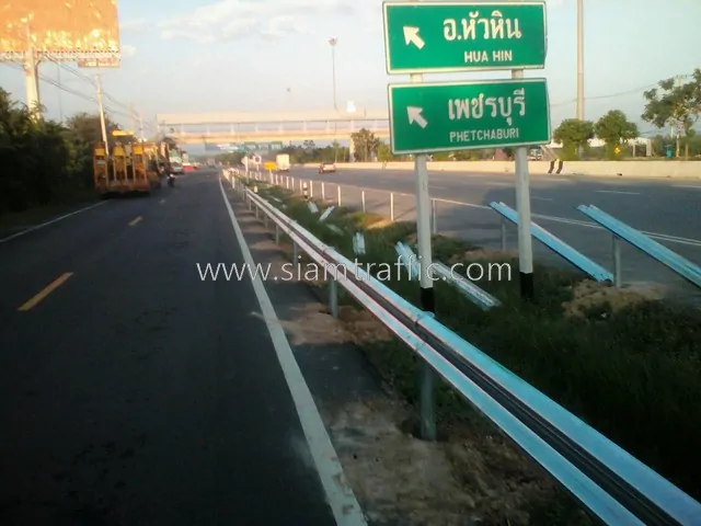 “W-shaped beam guard rails Samutsongkram Highway” is locked W-shaped beam guard rails Samutsongkram Highway
