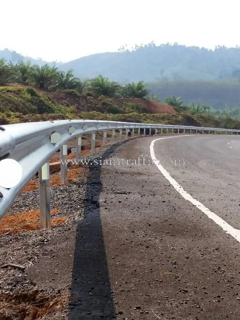 guardrail กรมทางหลวง แขวงทางหลวงตราด ปริมาณงาน 708 เมตร