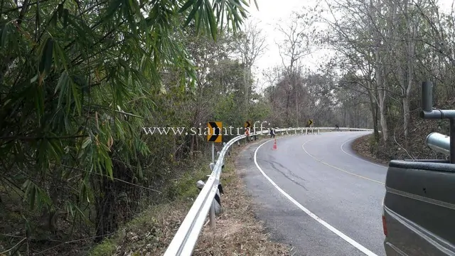 W shaped beam hot dipped galvanized metal guardrails Lamphun