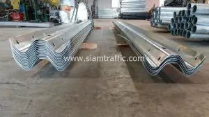 Hot Dipped Galvanized W-beam guardrail at Pathum Thani Province