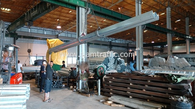[:th]Guardrail มอก.248-2531 ส่งไปที่อำเภอโคกสำโรง จังหวัดลพบุรี[:en]Safety guard rails at Amphoe Khok Samrong, Lopburi Province[:]