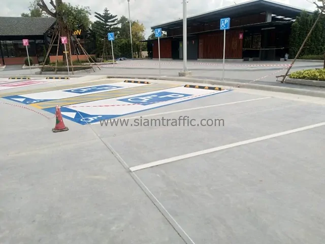 [:th]รับเหมาตีเส้นจราจร ที่สถานีบริการน้ำมัน ปั๊ม ปตท. จังหวัดระยอง[:en]Thermoplastic road marking at PTT Gas Station Rayong Province[:]
