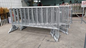 Silver bronze crowd control barriers