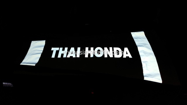 ถุงลมบอกทิศทางลมสะท้อนแสงสีส้ม รีดข้อความสะท้อนแสง THAI-HONDA