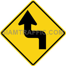 2-7 Warning Signs “Left Reverse Turns” – The way ahead curves sharply to the left, and then curves back to the right. Drivers should slow down the vehicle, and drive on the left of the road with caution.