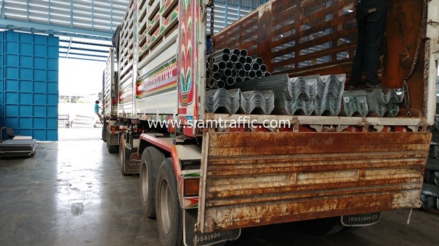 Hot Dipped Galvanized Steel Crash Barrier Chiang Rai Province