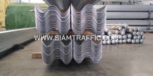 Guard rails สำหรับติดตั้งทางหลวงพิเศษระหว่างเมือง (มอเตอร์เวย์)