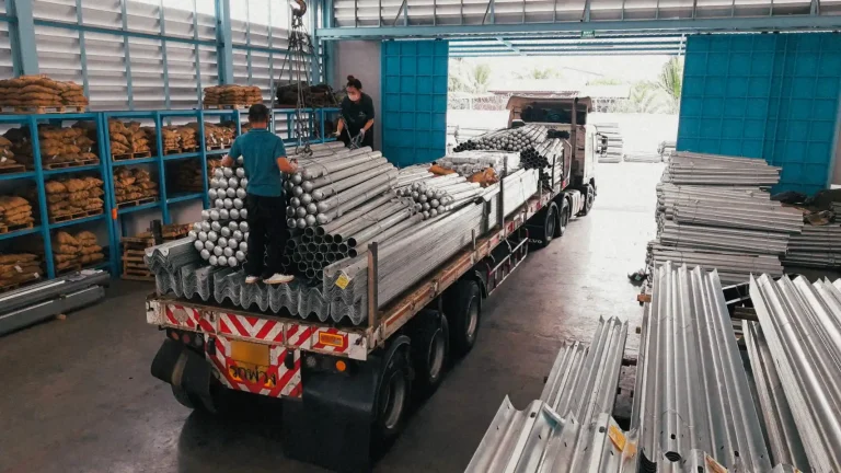 ขนส่งการ์ดเรลทั่วประเทศไทย