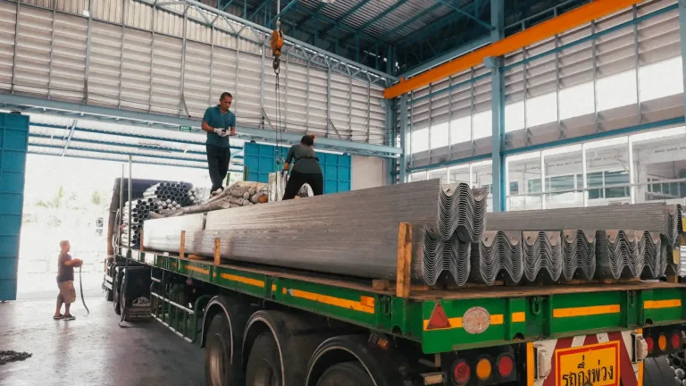 ขนส่งการ์ดเรลทั่วประเทศไทย