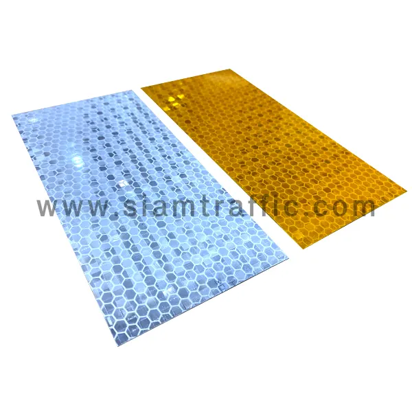 แผ่นสะท้อนแสงติดแผ่นปลายการ์ดเรล/เสาการ์ดเรล​