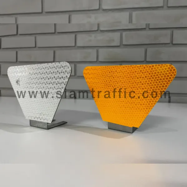 เป้าติดการ์ดเรล แบบสี่เหลี่ยมคางหมู