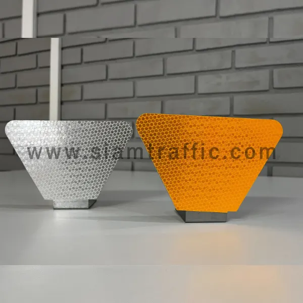 เป้าติดการ์ดเรล แบบสี่เหลี่ยมคางหมู