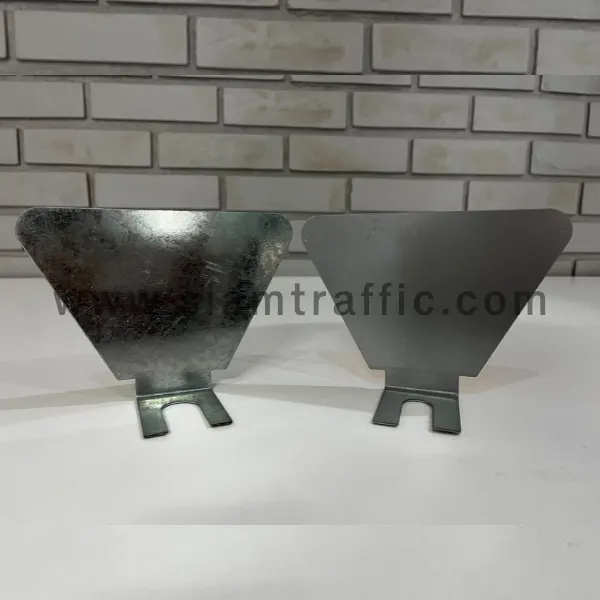 เป้าติดการ์ดเรล แบบสี่เหลี่ยมคางหมู